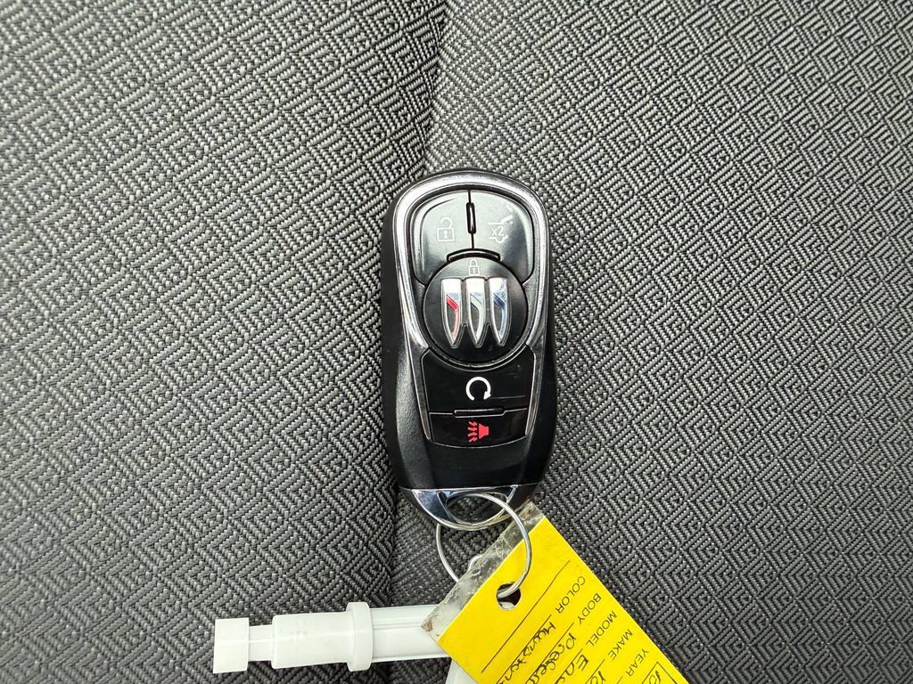 Used 2024 Buick Encore GX Preferred FWD image 32