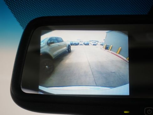 Used 2012 GMC Acadia SLT image 22