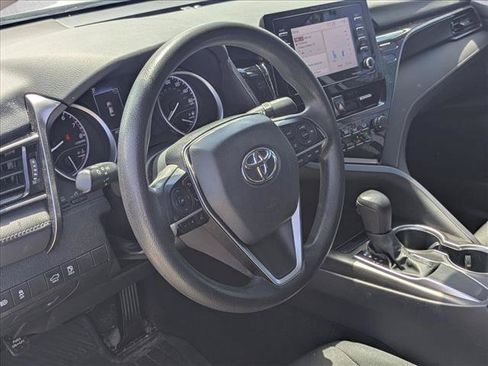 Used 2021 Toyota Camry LE FWD image 6