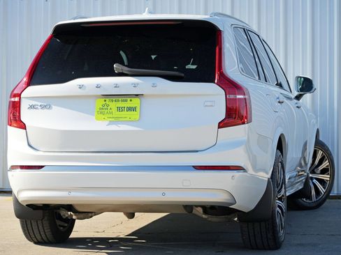 Used 2022 Volvo XC90 T8 Inscription image 5