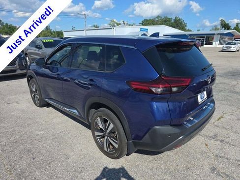 Used 2023 Nissan Rogue SL w/ SL Premium Package FWD image 3