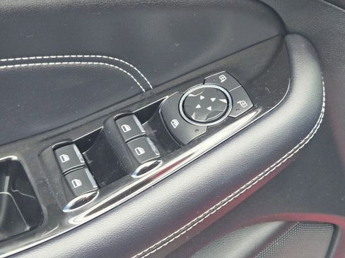 Used 2018 Ford Edge Titanium w/ Equipment Group 301A AWD/4WD image 31