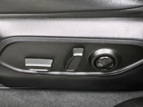 Used 2024 Jeep Grand Cherokee Altitude image 23