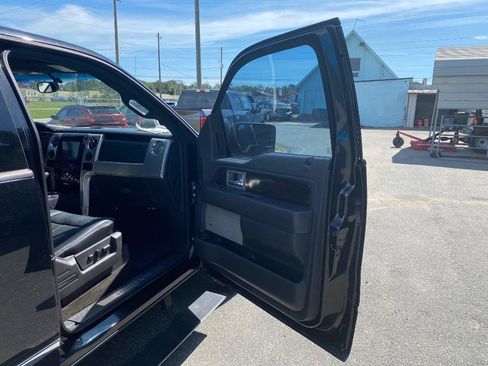 Used 2014 Ford F150 Platinum RWD image 22