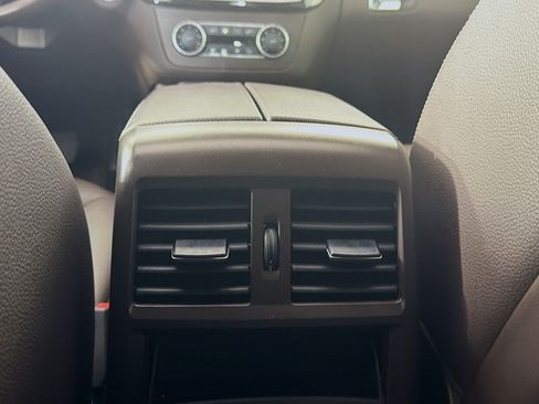 Used 2017 Mercedes-Benz GLS 450 4MATIC image 27