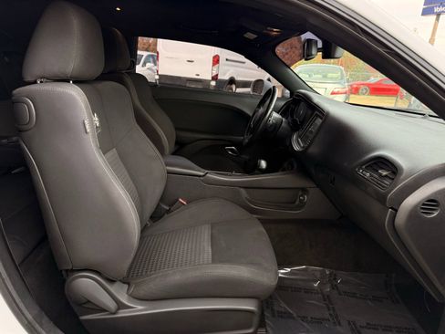 Used 2018 Dodge Challenger R/T Scat Pack image 26