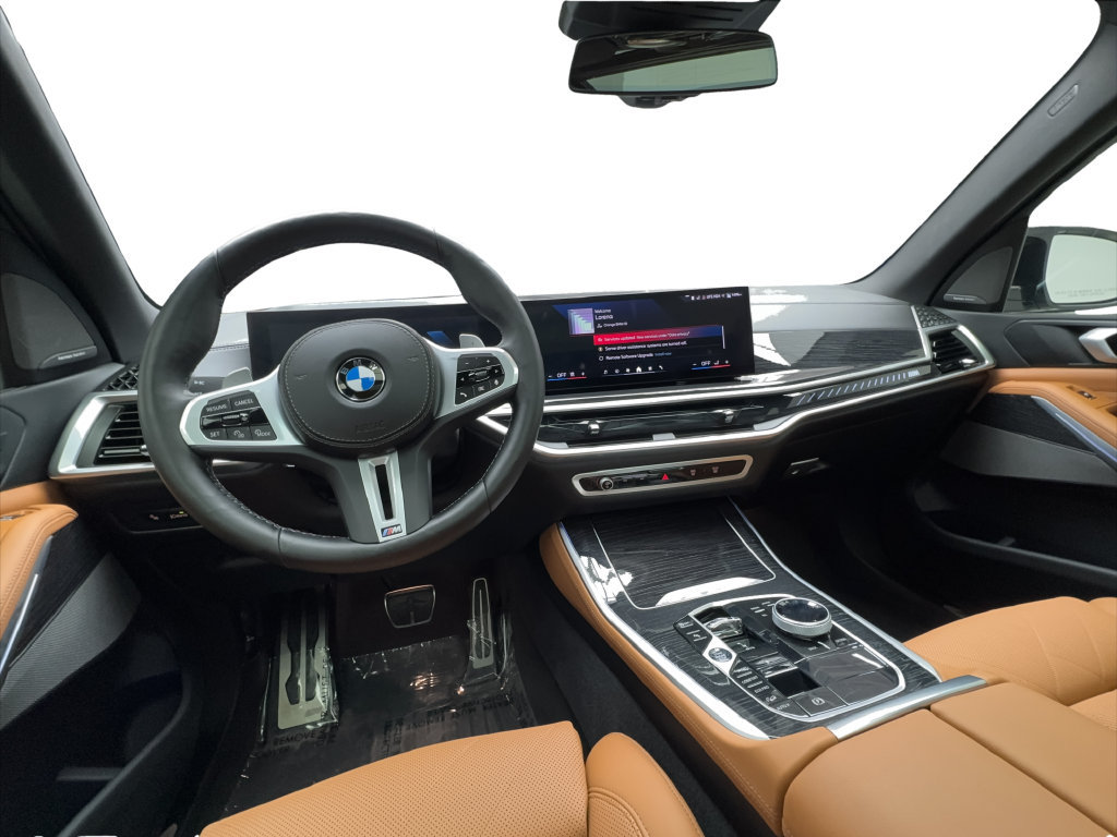 Used 2025 BMW X5 M60i AWD/4WD image 39