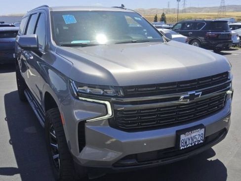 Used 2021 Chevrolet Suburban RST AWD/4WD image 1