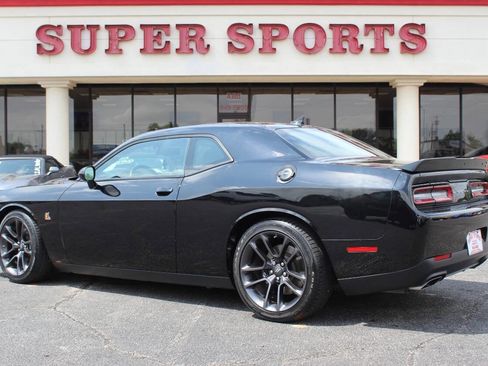 Used 2021 Dodge Challenger R/T Scat Pack image 6