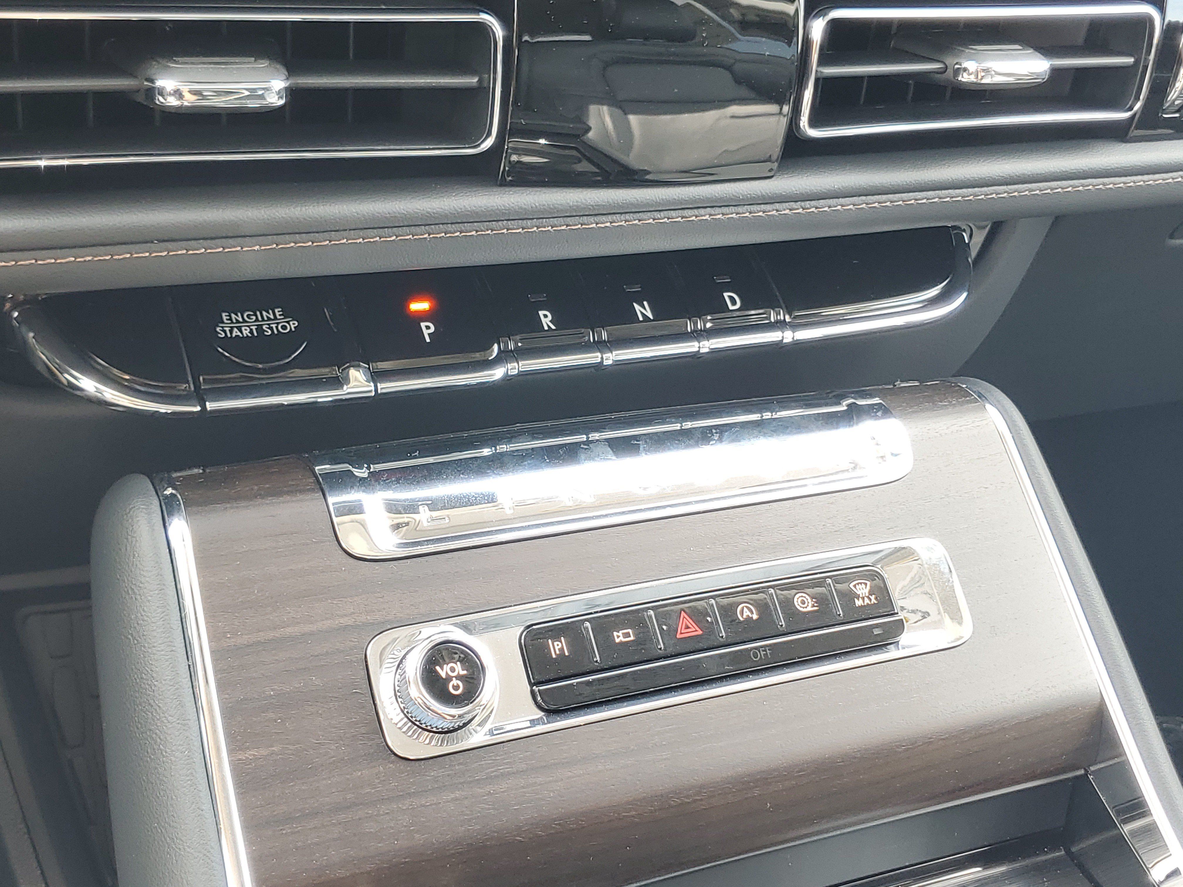 New 2027 Lincoln Aviator Reserve w/ Jet Appearance Package AWD/4WD image 19