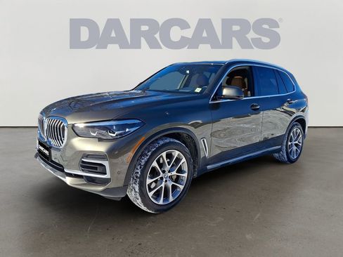 Certified 2022 BMW X5 xDrive40i w/ Premium Package image 3