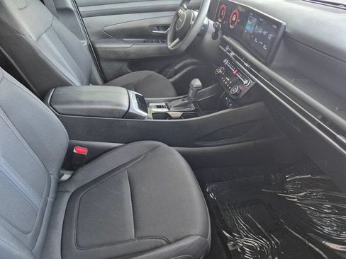 Used 2025 Hyundai Tucson SEL FWD image 30