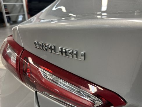 Used 2022 Chevrolet Malibu LT image 6