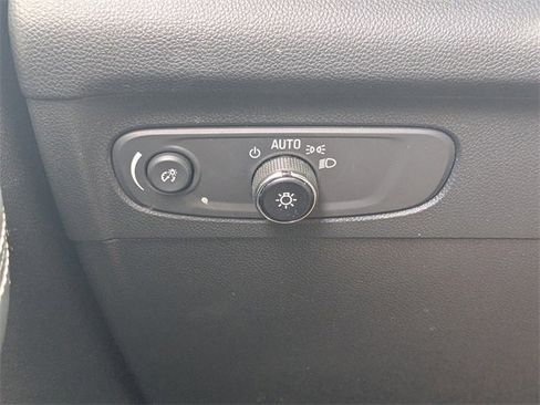 Used 2023 Buick Envision Essence w/ Sport Touring Package image 25