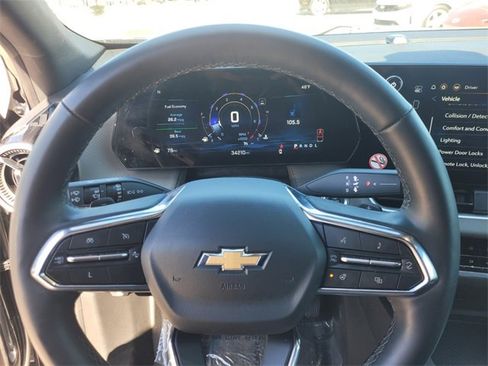 Used 2025 Chevrolet Equinox LT w/ Convenience Package II image 28