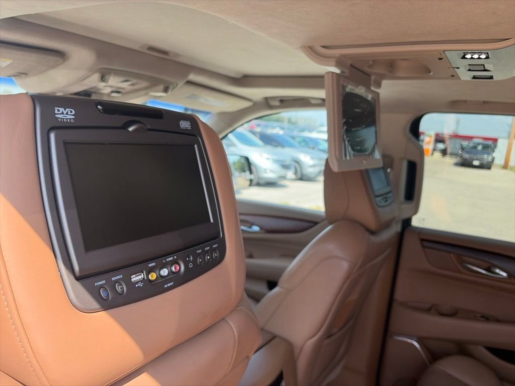 Used 2016 Cadillac Escalade ESV Platinum AWD/4WD image 13