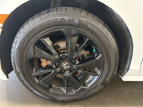 Used 2023 Honda Odyssey Sport image 41