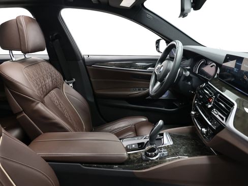 Used 2018 BMW M550i xDrive image 87