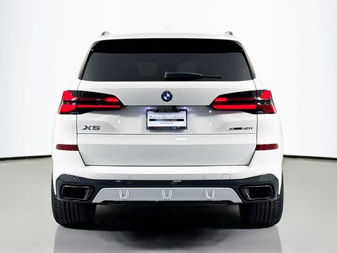 Used 2024 BMW X5 xDrive40i w/ M Sport Package AWD/4WD image 3