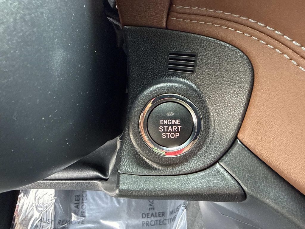 Used 2022 Subaru Outback Touring XT AWD/4WD image 38