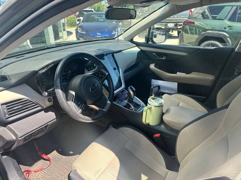 Used 2021 Subaru Outback Premium AWD/4WD image 6