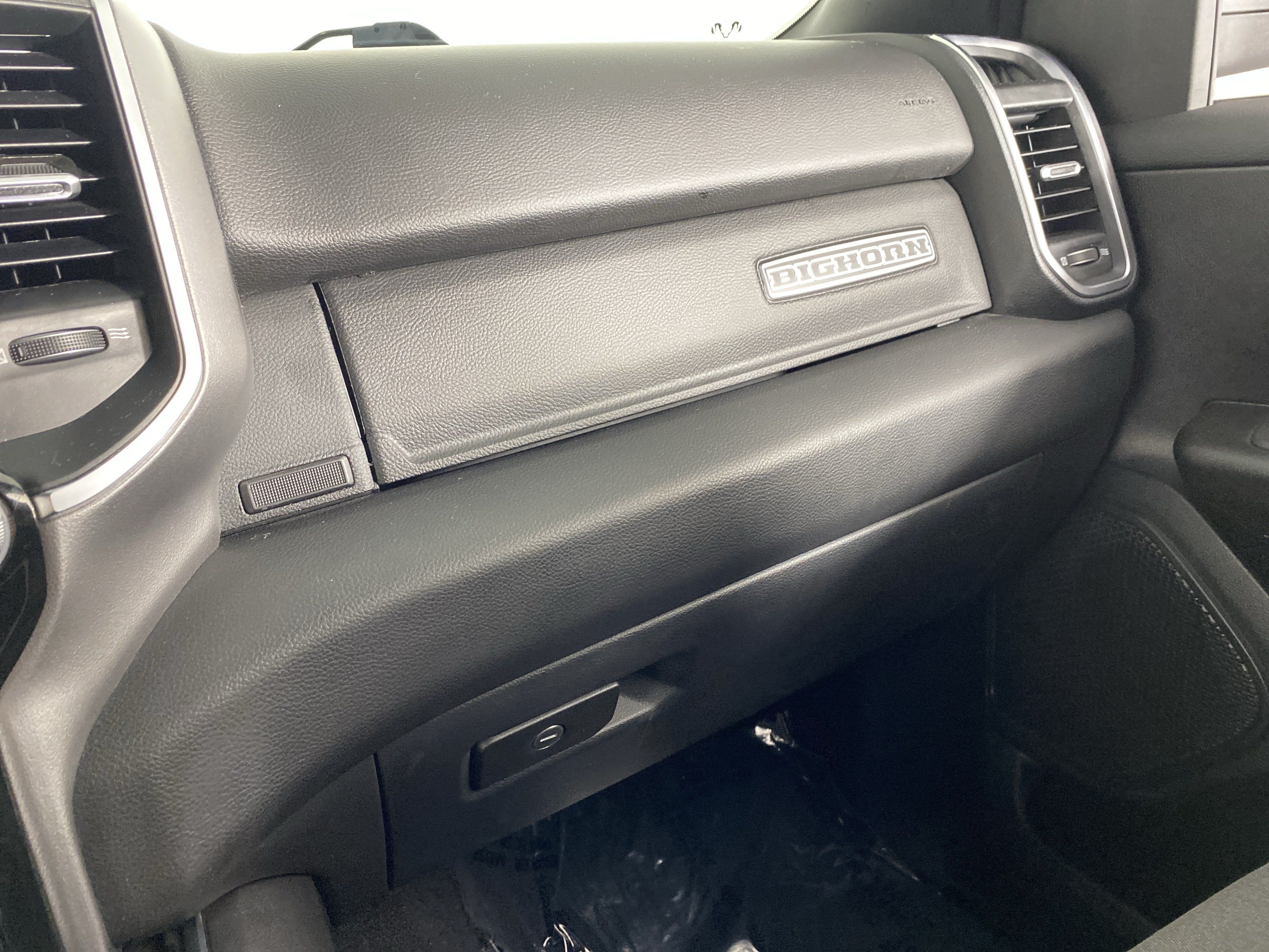 Used 2025 RAM 1500 Big Horn AWD/4WD image 32