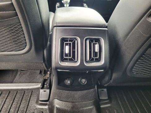 Used 2022 Kia Sorento S FWD image 15