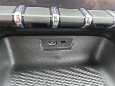 Used 2025 GMC Terrain Elevation AWD/4WD image 23