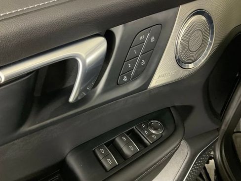 Used 2025 Buick Enclave Avenir w/ Super Cruise Package AWD/4WD image 26