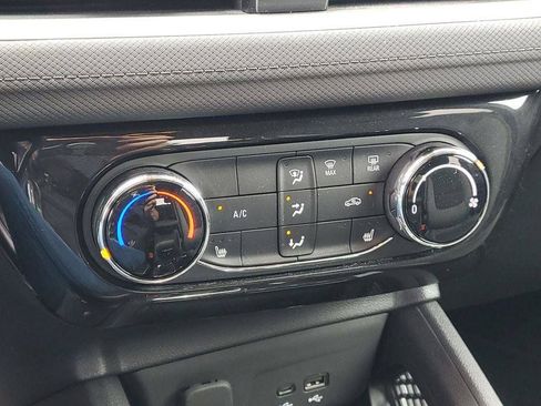 Certified 2024 Chevrolet TrailBlazer LT w/ LT Cold Weather Package AWD/4WD image 15