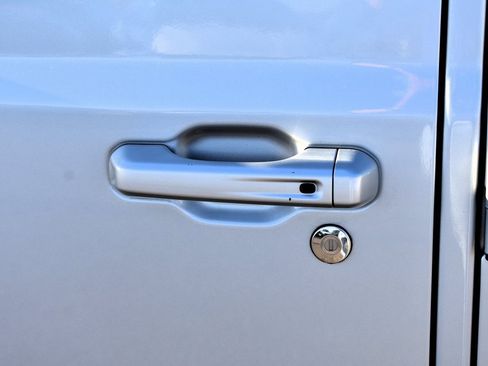 Used 2022 Jeep Wrangler Unlimited Sahara image 12