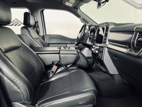 Used 2022 Ford F150 Lariat w/ Max Trailer Tow Package image 13