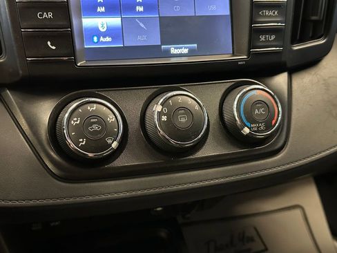 Used 2018 Toyota RAV4 LE w/ All Weather Liner Package AWD/4WD image 15