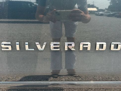 Used 2018 Chevrolet Silverado 1500 LT w/ All Star Edition AWD/4WD image 15