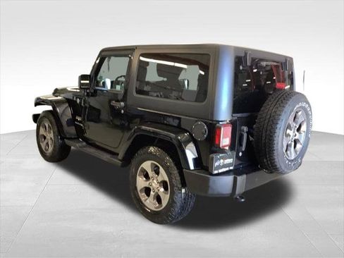 Certified 2018 Jeep Wrangler Sahara w/ Connectivity Group AWD/4WD image 3