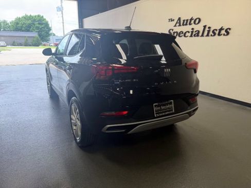Used 2025 Buick Encore GX Preferred AWD/4WD image 3