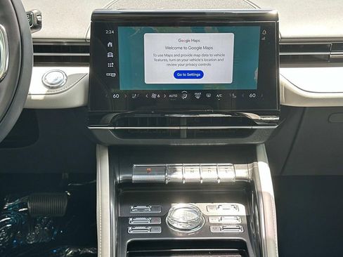 New 2025 Lincoln Nautilus Premier w/ Equipment Group 102A image 26