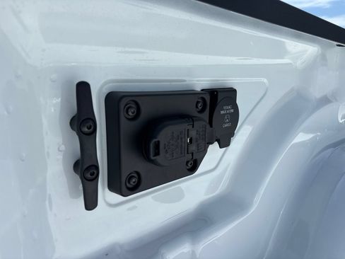New 2026 RAM 3500 Tradesman AWD/4WD image 31