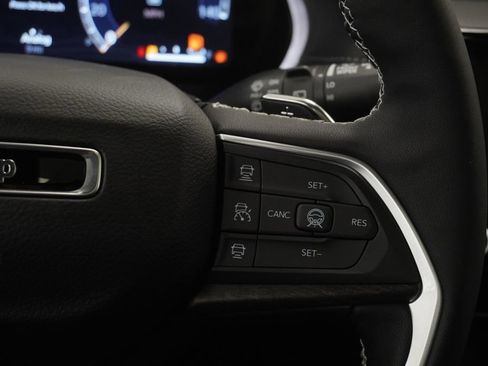 New 2026 Jeep Grand Cherokee Altitude AWD/4WD image 26
