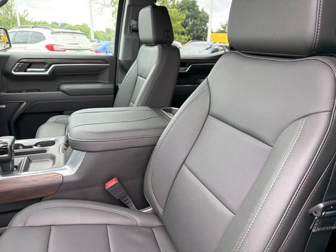 New 2026 GMC Sierra 1500 SLT w/ SLT Premium Plus Package AWD/4WD image 19