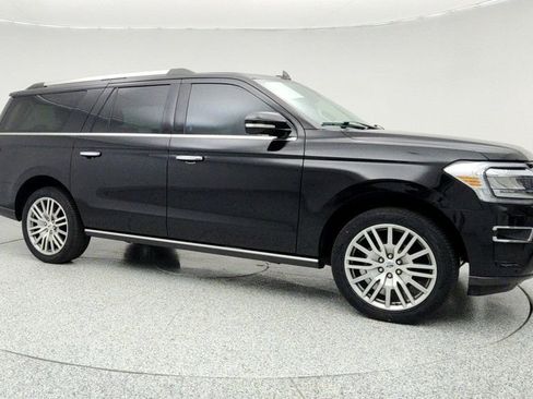 Used 2022 Ford Expedition Max Limited image 3