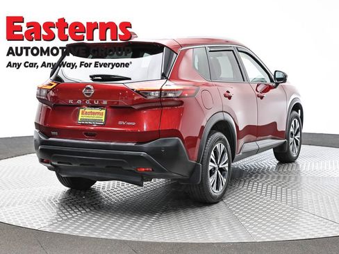 Used 2021 Nissan Rogue SV w/ Premium Package image 5