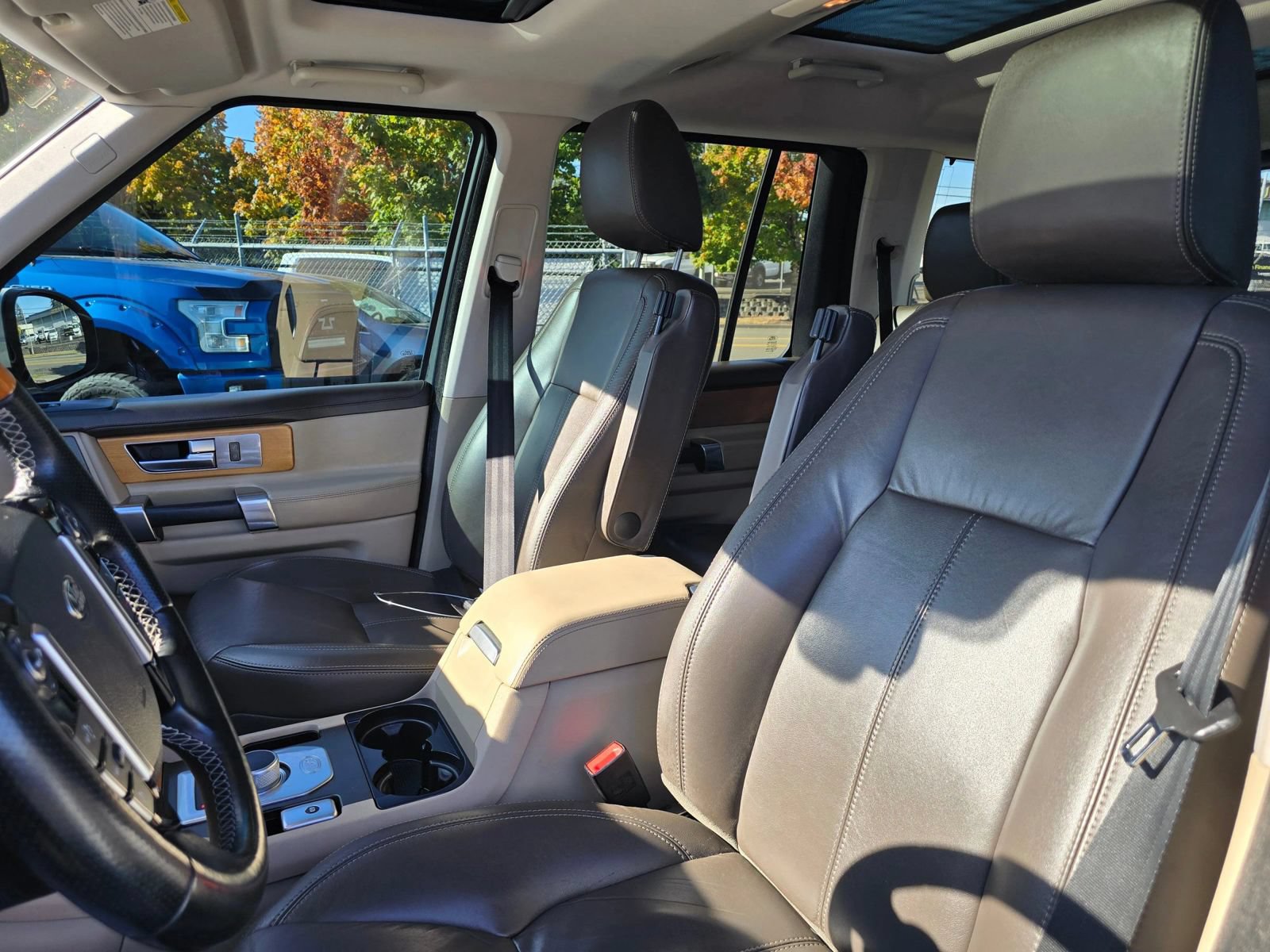 Used 2015 Land Rover LR4 HSE LUX AWD/4WD image 20