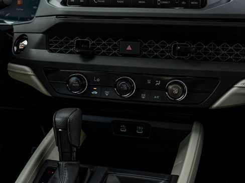 Used 2025 Honda Accord LX image 22