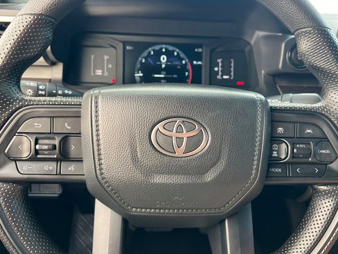 Used 2025 Toyota Tacoma SR5 image 24