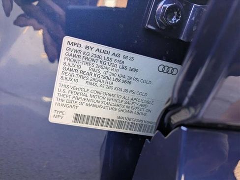 New 2025 Audi Q3 2.0T Premium image 21