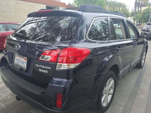 Used 2014 Subaru Outback 2.5i Premium image 4