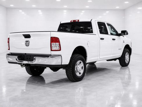 Used 2022 RAM 2500 Tradesman w/ Snow Chief Group AWD/4WD image 5