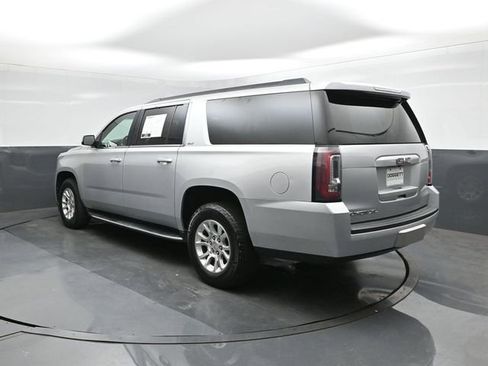 Used 2019 GMC Yukon XL SLT w/ Open Road Package AWD/4WD image 5