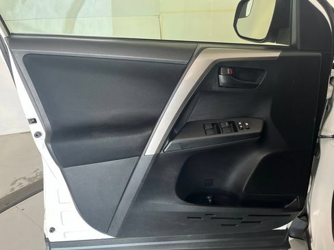 Used 2017 Toyota RAV4 LE w/ All Weather Liner Package FWD image 27